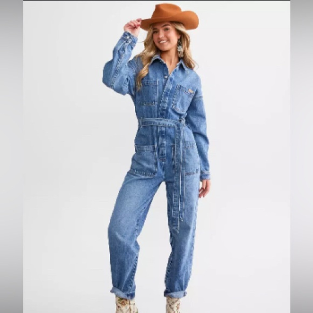 Shoe Dazzle Womens SZ Large Blue Denim jumpsuit long sleeve Zip Up